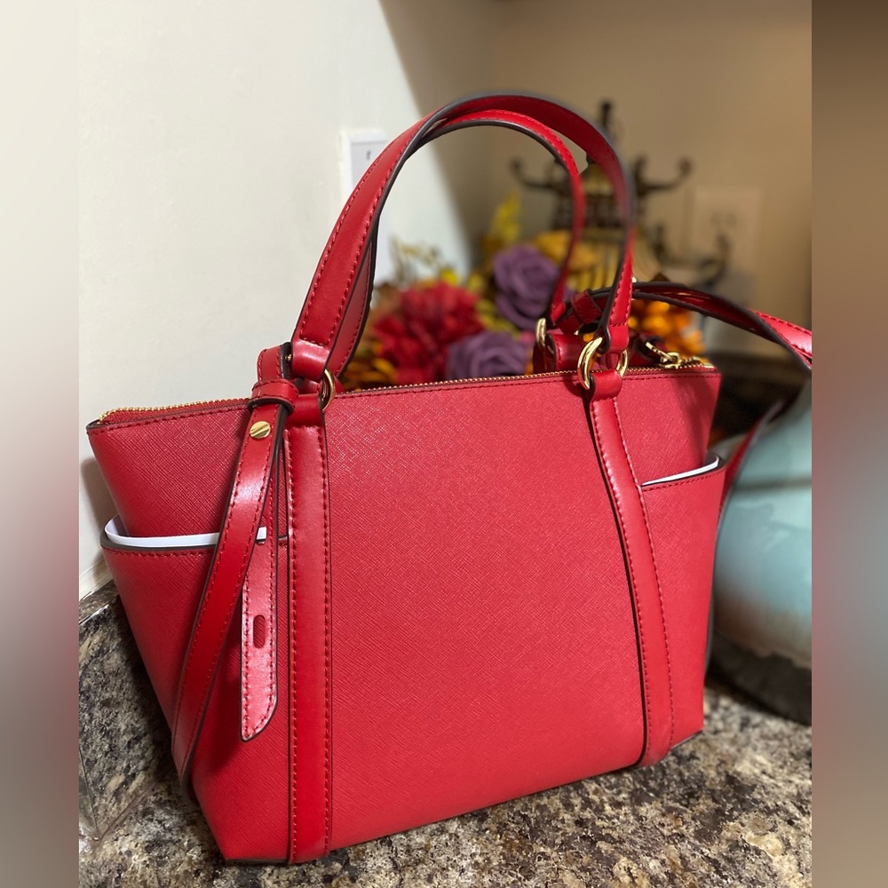 ❤️🔥MICHAEL KORS SAFFIANO LEATHER CROSSBODY/SATCHEL TOTE w/FREE DUST BAG 👜 - Picture 8 of 15